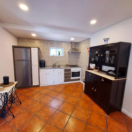 Hébergement de vacances One Bedroom House With Private Pool Enclosed Garden And Wifi At Marco De Canaveses
